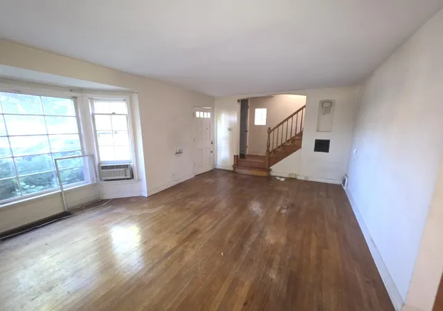 Photo 3 of Single family home for sale at 3504 Elmwood Ave, Berwyn, IL 60402 | MLS# 12778049 | Listing updated on 2026-10-07