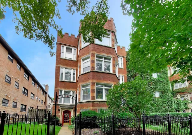 Condo for sale at 5138 S Kenwood St #G, Chicago, IL 60615 | MLS# 12778057