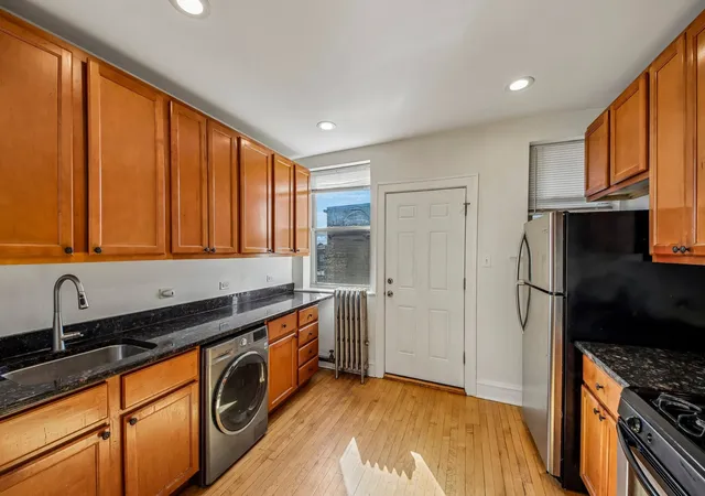 Photo 4 of Condo for sale at 3257 W Olive Ave #3, Chicago, IL 60659 | MLS# 12778071 | Listing updated on 2026-10-22