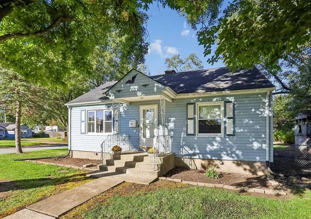 Single family home for sale at 3644 Peoria St, Steger, IL 60475 | MLS# 12778080