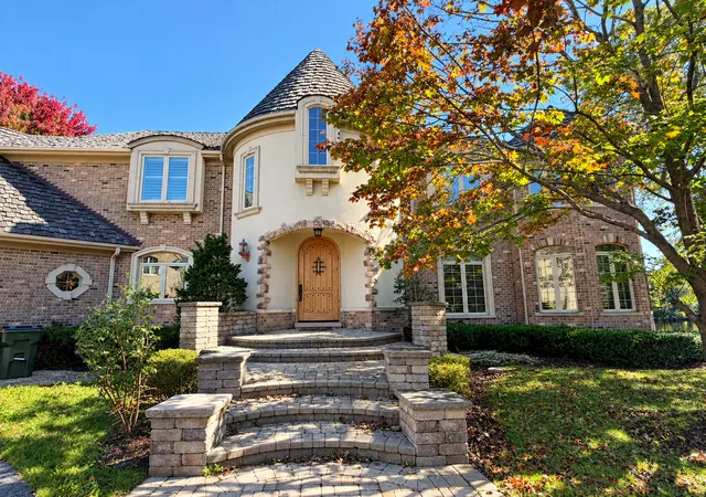 Photo 1 of Single family home for sale at 26421 N Middleton Pkwy, Mundelein, IL 60060 | MLS# 12778083 | Listing updated on 2026-10-06