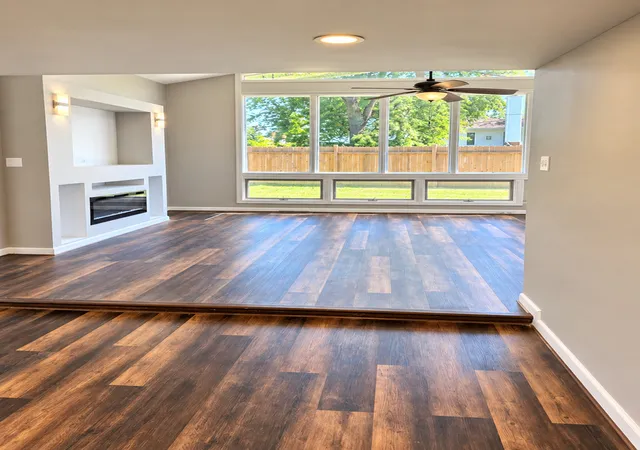 Photo 4 of Single family home for sale at 15415 Woodlawn E Ave, South Holland, IL 60473 | MLS# 12778092 | Listing updated on 2026-10-07