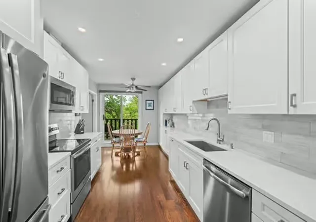 Photo 3 of Condo for sale at 1125 Lake Cook Rd #505E, Northbrook, IL 60062 | MLS# 12778103 | Listing updated on 2026-10-07
