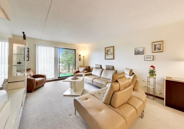 Photo 2 of Condo for sale at 9346 Landings Ln #406, Des Plaines, IL 60016 | MLS# 12778105 | Listing updated on 2026-10-07