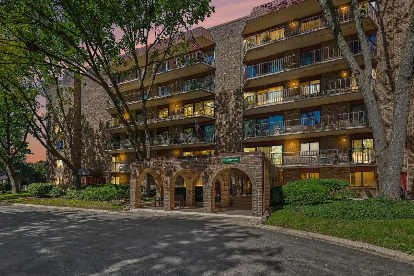 Listing Photo 1 - Condo for sale in 35 S Baybrook Dr located at 35 S Baybrook Dr, Palatine, IL 60074 - Unit #309