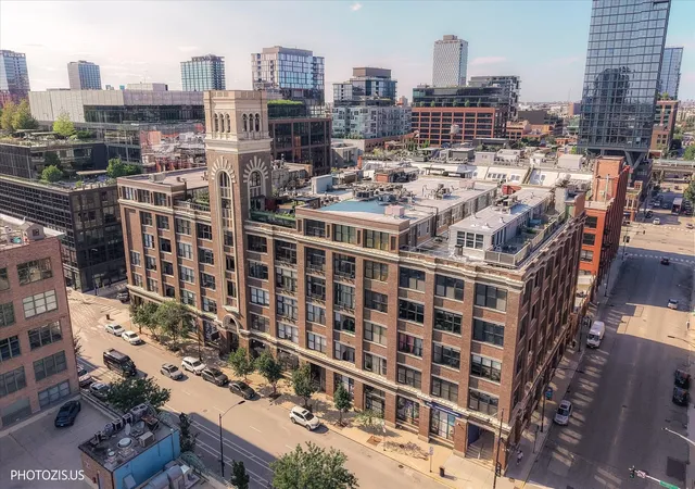 Condo for sale at 1000 W Washington Blvd #202, Chicago, IL 60607 | MLS# 12778133