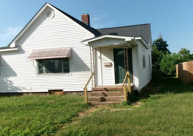 Photo 1 of Single family home for sale at 127 Victor St, Westville, IL 61883 | MLS# 12778134 | Listing updated on 2026-10-07