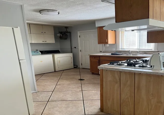 Photo 3 of Single family home for sale at 14927 Champlain Ave, Dolton, IL 60419 | MLS# 12778147 | Listing updated on 2026-10-06