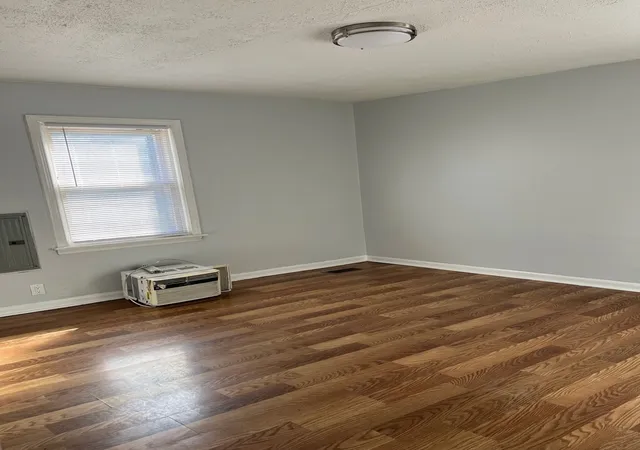 Photo 9 of Single family home for sale at 14927 Champlain Ave, Dolton, IL 60419 | MLS# 12778147 | Listing updated on 2026-10-06