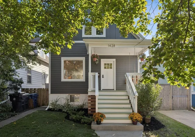 Photo 2 of Single family home for sale at 1428 Crain St, Evanston, IL 60202 | MLS# 12778173 | Listing updated on 2026-10-23