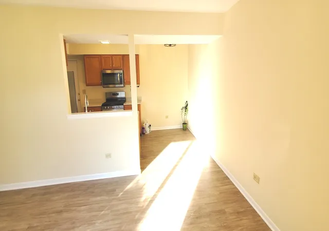 Photo 2 of Townhouse for sale at 1307 Fall Ct, Wheeling, IL 60090 | MLS# 12778188 | Listing updated on 2026-10-07