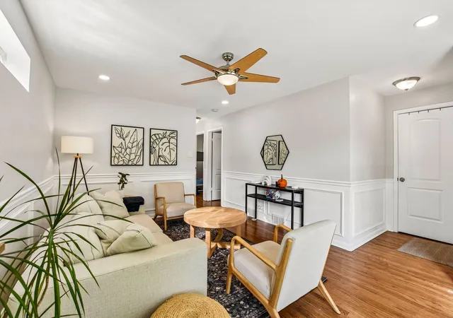 Photo 3 of Single family home for sale at 4610 Dubois Blvd, Brookfield, IL 60513 | MLS# 12778222 | Listing updated on 2026-10-21