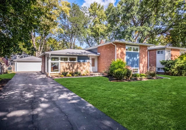 Single family home for sale at 252 W Pleasant Hl Blvd, Palatine, IL 60067 | MLS# 12778242