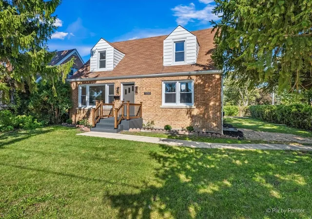 Single family home for sale at 7232 W Oakton St, Niles, IL 60714 | MLS# 12778252