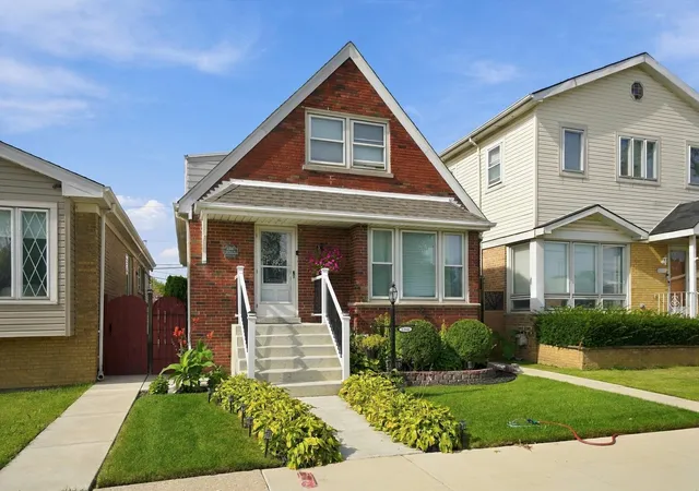Photo 1 of Single family home for sale at 5360 S Kenneth Ave, Chicago, IL 60632 | MLS# 12778258 | Listing updated on 2026-10-20