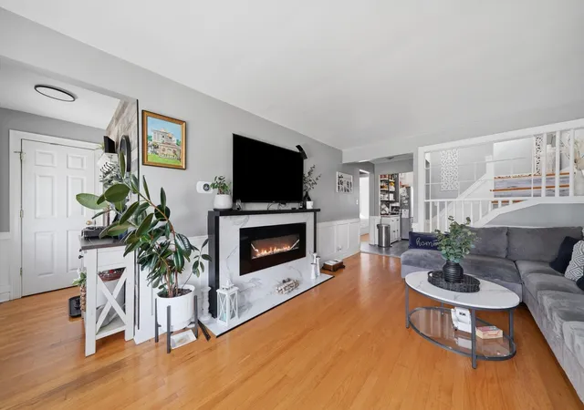 Photo 2 of Single family home for sale at 5360 S Kenneth Ave, Chicago, IL 60632 | MLS# 12778258 | Listing updated on 2026-10-20