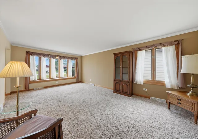 Photo 4 of Single family home for sale at 11942 S Lawler Ave, Alsip, IL 60803 | MLS# 12778267 | Listing updated on 2026-10-28