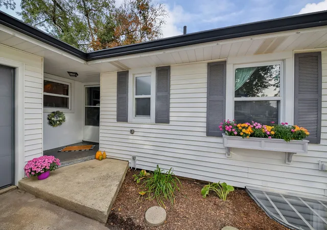 Photo 2 of Single family home for sale at 503 Wakeman Ave, Wheaton, IL 60187 | MLS# 12778294 | Listing updated on 2026-10-29