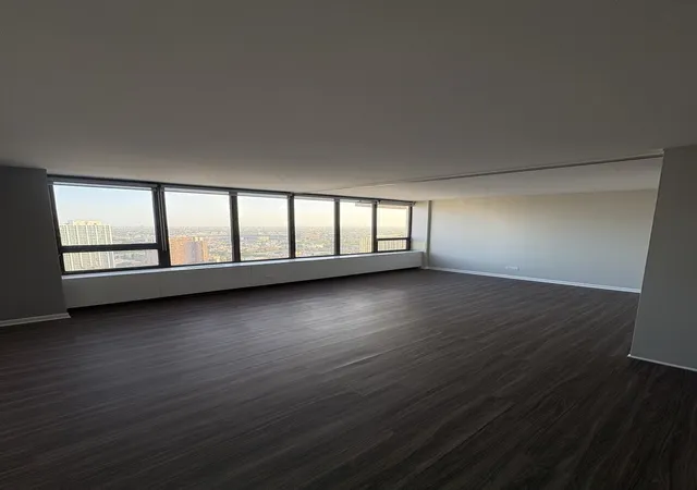 Photo 1 of Condo for sale at 3930 N Pine Grv Ave #2902, Chicago, IL 60613 | MLS# 12778298 | Listing updated on 2026-10-08