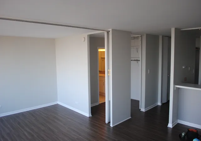 Photo 3 of Condo for sale at 3930 N Pine Grv Ave #2902, Chicago, IL 60613 | MLS# 12778298 | Listing updated on 2026-10-08