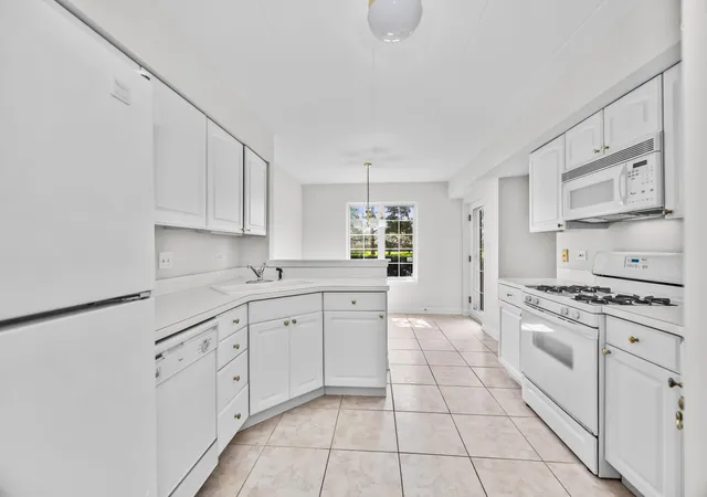 Photo 3 of Condo for sale at 5645 S Cass Ave #102, Westmont, IL 60559 | MLS# 12778304 | Listing updated on 2026-10-07
