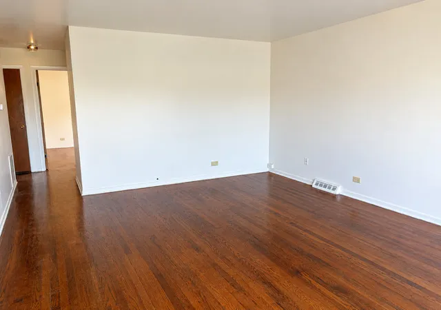 Photo 2 of Single family home for sale at 16321 Dixie Hwy, Markham, IL 60428 | MLS# 12778317 | Listing updated on 2026-10-07