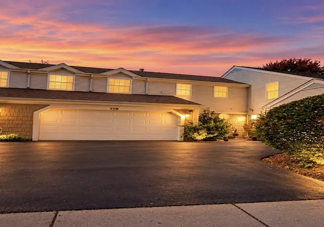 Photo 1 of Townhouse for sale at 728 Village Cir, Marengo, IL 60152 | MLS# 12778320 | Listing updated on 2026-10-07