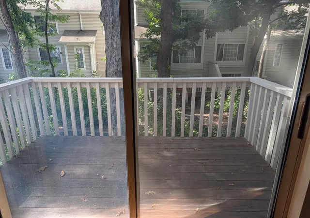 Photo 3 of Condo for sale at 293 W Treehouse Ln, Round Lake, IL 60073 | MLS# 12778321 | Listing updated on 2026-10-07