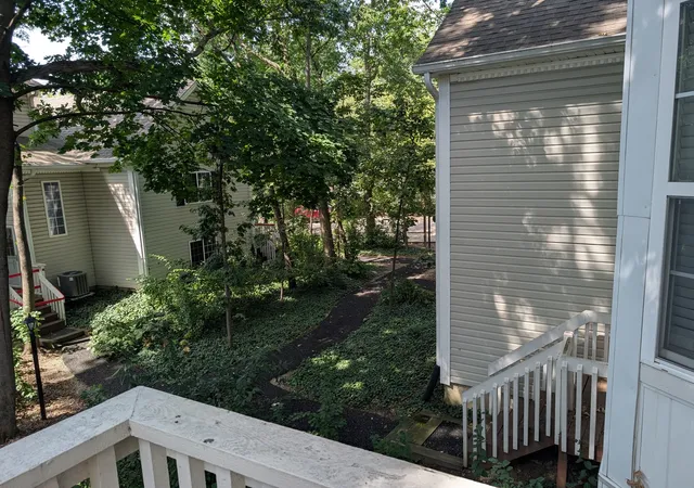 Photo 4 of Condo for sale at 293 W Treehouse Ln, Round Lake, IL 60073 | MLS# 12778321 | Listing updated on 2026-10-08