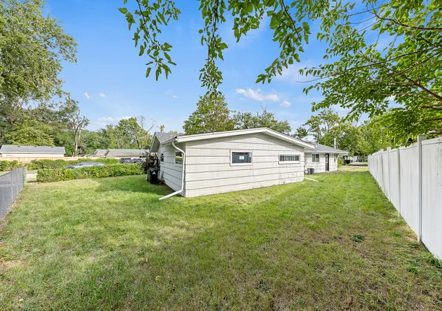 Photo 11 of Single family home for sale at 7144 173rd Place, Tinley Park, IL 60477 | MLS# 12778341 | Listing updated on 2026-10-08