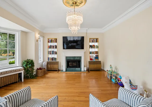 Photo 4 of Single family home for sale at 6858 Riverside Dr, Berwyn, IL 60402 | MLS# 12778363 | Listing updated on 2026-10-07