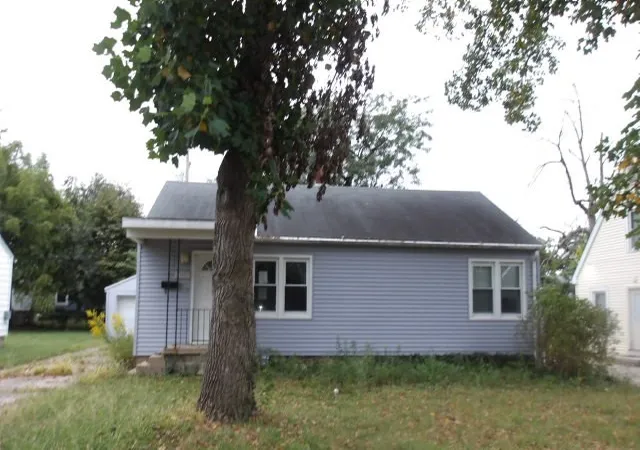 Photo 1 of Single family home for sale at 1414 14th Street, Charleston, IL 61920 | MLS# 12778373 | Listing updated on 2026-10-29