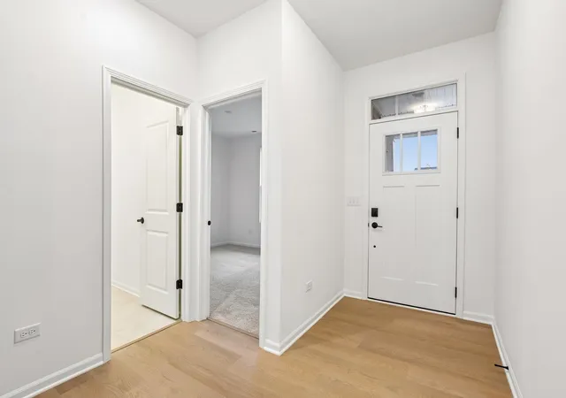 Photo 4 of Single family home for sale at 747 Alberta Ave, Oswego, IL 60543 | MLS# 12778379 | Listing updated on 2026-10-08