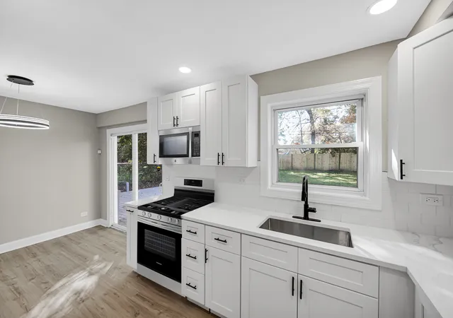 Photo 3 of Single family home for sale at 188 Washington St, Park Forest, IL 60466 | MLS# 12778391 | Listing updated on 2026-10-07