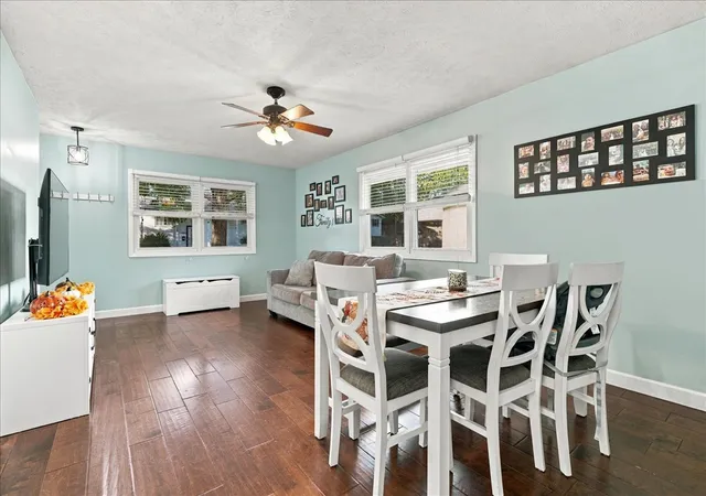 Photo 4 of Single family home for sale at 1211 Searle Dr, Normal, IL 61761 | MLS# 12778400 | Listing updated on 2026-10-07