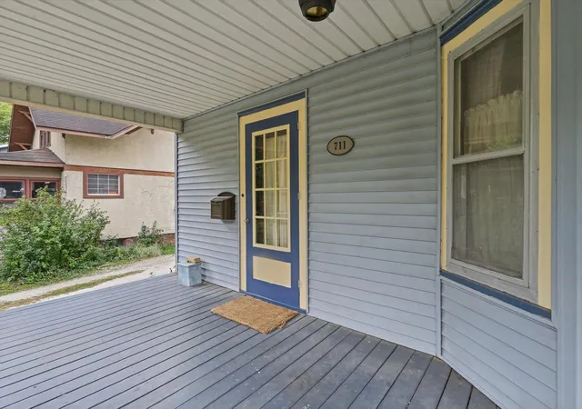 Photo 3 of Single family home for sale at 711 S Prairie St, Champaign, IL 61820 | MLS# 12778422 | Listing updated on 2026-10-28
