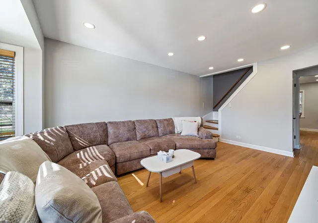 Photo 1 of Single family home for sale at 2928 W 98th Street, Evergreen Park, IL 60805 | MLS# 12778428 | Listing updated on 2026-10-21