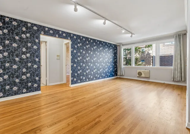 Photo 3 of Condo for sale at 912 Hinman Ave #2W, Evanston, IL 60202 | MLS# 12778429 | Listing updated on 2026-10-09