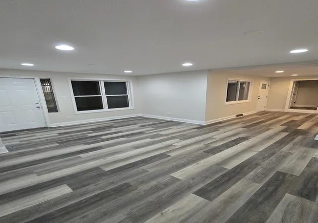 Photo 4 of Single family home for sale at 813 Chicago Rd, Chicago Heights, IL 60411 | MLS# 12778459 | Listing updated on 2026-10-07