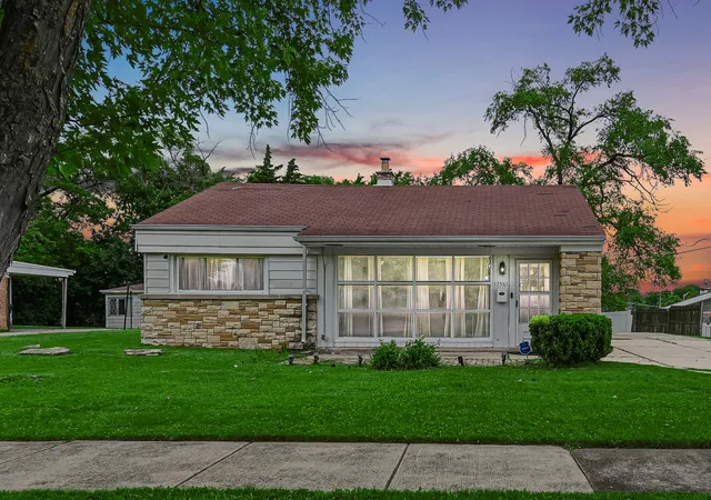 Photo 2 of Single family home for sale at 17561 Sycamore Dr, Homewood, IL 60430 | MLS# 12778483 | Listing updated on 2026-10-08