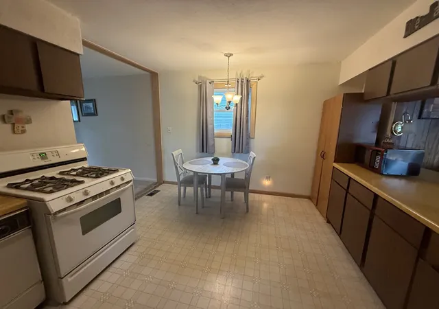 Photo 3 of Single family home for sale at 2310 Jethro Ave, Zion, IL 60099 | MLS# 12778519 | Listing updated on 2026-10-07
