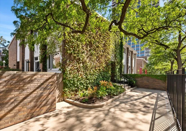 Photo 2 of Condo for sale at 68 W Schiller St, Chicago, IL 60610 | MLS# 12778525 | Listing updated on 2026-10-08