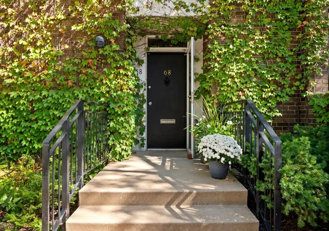 Photo 3 of Condo for sale at 68 W Schiller St, Chicago, IL 60610 | MLS# 12778525 | Listing updated on 2026-10-08
