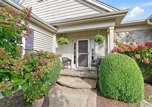 Photo 2 of Single family home for sale at 13038 Farm Hl Dr, Huntley, IL 60142 | MLS# 12778532 | Listing updated on 2026-10-30