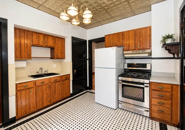 Photo 4 of House for sale at 3317 Pearl St, Mc Henry, IL 60050 | MLS# 12778539 | Listing updated on 2026-10-07