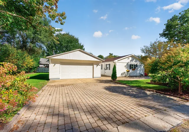 Photo 1 of Single family home for sale at 216 9th Avenue, Kingston, IL 60145 | MLS# 12778555 | Listing updated on 2026-10-07