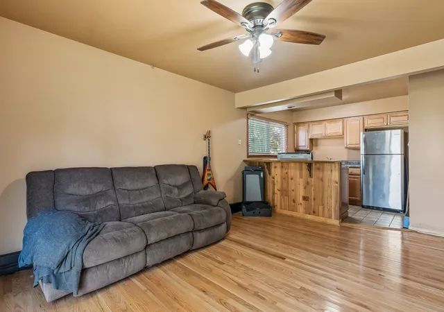 Listing Photo 4 - Condo for sale in building located at 8836 N Western Ave, Des Plaines, IL 60016 - Unit #1H