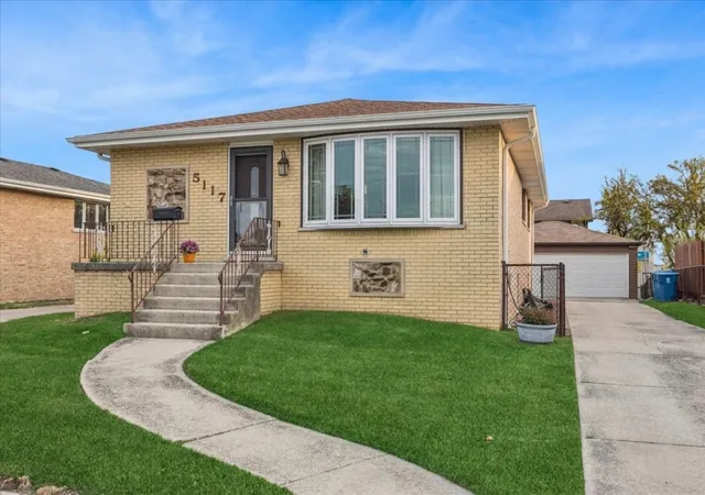 Photo 1 of Single family home for sale at 5117 W 121st Place, Alsip, IL 60803 | MLS# 12778574 | Listing updated on 2026-10-28