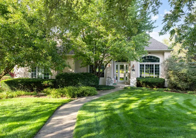 Photo 1 of Single family home for sale at 38w590 Barb Hl Dr, St. Charles, IL 60175 | MLS# 12778577 | Listing updated on 2026-10-07