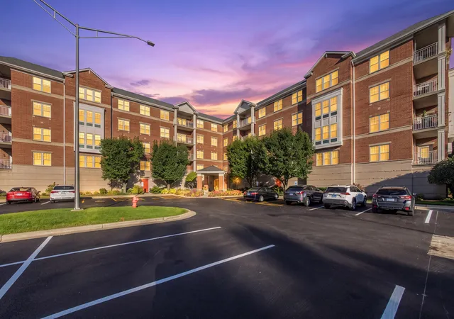 Photo 3 of Condo for sale at 101 Pointe Dr #103, Northbrook, IL 60062 | MLS# 12778579 | Listing updated on 2026-10-07